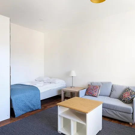 Comfortable With Large Balcony, Free Wifi * Helsinki